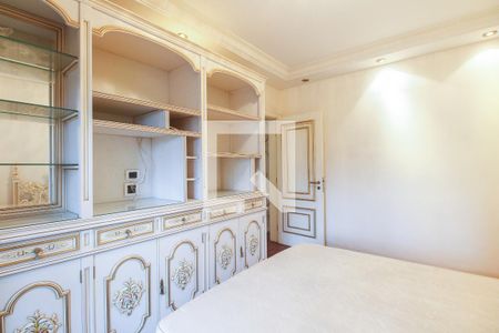 Apartamento à venda com 250m², 4 quartos e 4 vagasSuíte 2