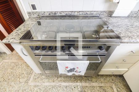 Apartamento à venda com 250m², 4 quartos e 4 vagasCozinha