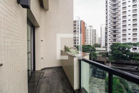 Apartamento à venda com 250m², 4 quartos e 4 vagasVaranda Sala