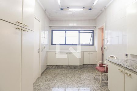 Apartamento à venda com 250m², 4 quartos e 4 vagasÁrea de Serviço