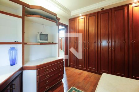 Apartamento à venda com 250m², 4 quartos e 4 vagasSuíte 1