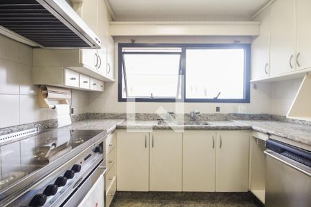 Apartamento à venda com 250m², 4 quartos e 4 vagasCozinha