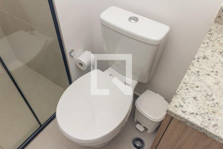 Banheiro de kitnet/studio para alugar com 1 quarto, 26m² em Vila Buarque, São Paulo
