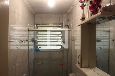 Casa à venda com 232m², 4 quartos e 2 vagasBanheiro 1
