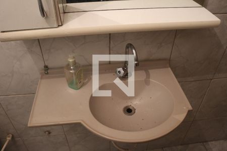 Casa à venda com 232m², 4 quartos e 2 vagasBanheiro 1