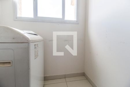 Área de Serviço de apartamento para alugar com 2 quartos, 67m² em Empresarial 18 do Forte, Barueri