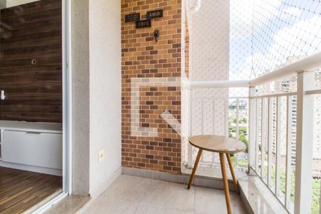 Varanda de apartamento para alugar com 2 quartos, 67m² em Empresarial 18 do Forte, Barueri