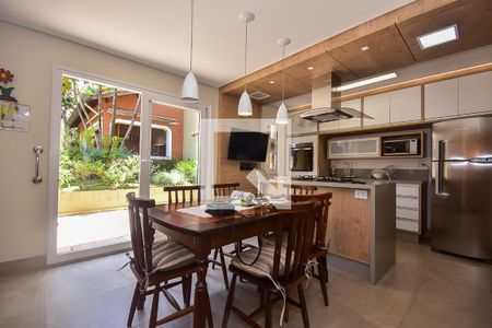 Cozinha de casa para alugar com 4 quartos, 306m² em Jardim Londrina, São Paulo