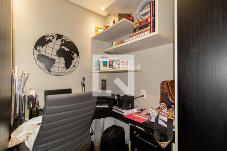 Apartamento à venda com 141m², 3 quartos e 3 vagasEscritório