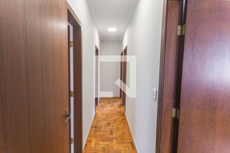 Corredor de apartamento para alugar com 4 quartos, 140m² em Santa Efigênia, Belo Horizonte