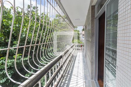 Apartamento para alugar com 140m², 4 quartos e 1 vagaVaranda da Suíte e do Quarto 2