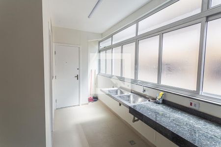 Apartamento para alugar com 140m², 4 quartos e 1 vagaÁrea de Serviço