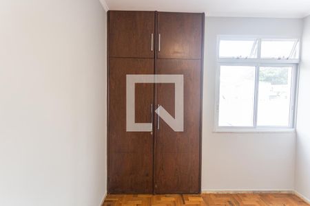 Apartamento para alugar com 140m², 4 quartos e 1 vagaArmário do Quarto 4