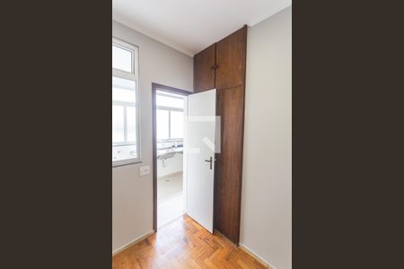 Apartamento para alugar com 140m², 4 quartos e 1 vagaQuarto de Serviço