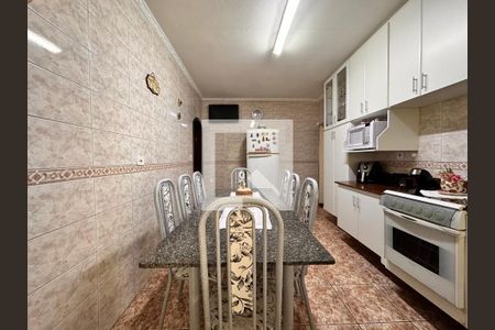 Casa à venda com 212m², 4 quartos e 2 vagasCozinha