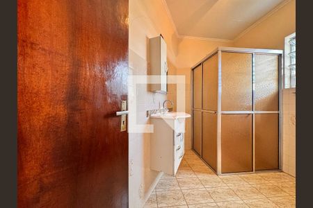 Casa à venda com 212m², 4 quartos e 2 vagasBanheiro da suíte da edícula 