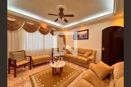 Sala de casa à venda com 4 quartos, 212m² em Parque Oratório, Santo André