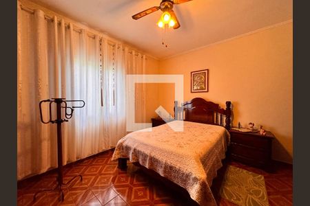 Casa à venda com 212m², 4 quartos e 2 vagasQuarto 2