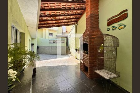 Casa à venda com 212m², 4 quartos e 2 vagasQuintal 