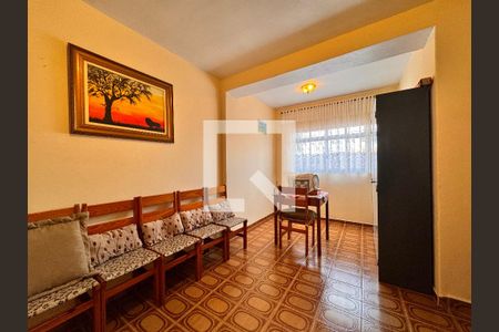 Casa à venda com 212m², 4 quartos e 2 vagasSala edícula 