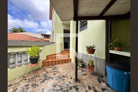 Casa à venda com 212m², 4 quartos e 2 vagasLavanderia da edícula 