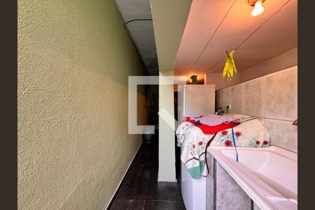 Casa à venda com 212m², 4 quartos e 2 vagasLavanderia