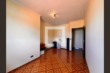 Casa à venda com 212m², 4 quartos e 2 vagasQuarto 1 edícula 