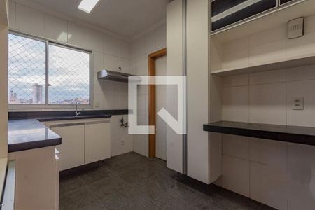 Apartamento para alugar com 280m², 4 quartos e 4 vagas Apartamento para alugar com 280m², 4 quartos e 4 vagasCozinha