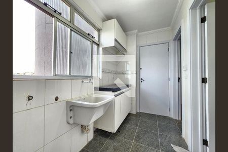 Apartamento para alugar com 280m², 4 quartos e 4 vagas Apartamento para alugar com 280m², 4 quartos e 4 vagasÁrea de Serviço