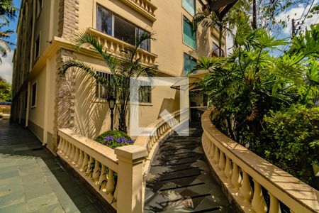 Apartamento à venda com 60m², 2 quartos e 1 vagaFachada