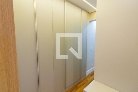Apartamento à venda com 123m², 3 quartos e 3 vagas Apartamento à venda com 123m², 3 quartos e 3 vagasSuíte 2