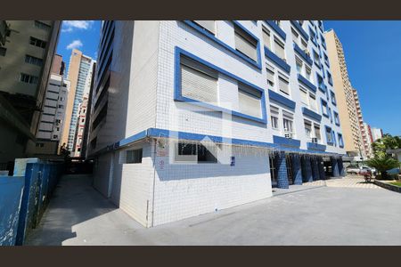 Apartamento para alugar com 40m², 1 quarto e 1 vaga Apartamento para alugar com 40m², 1 quarto e 1 vagaFachada