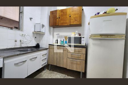 Apartamento para alugar com 40m², 1 quarto e 1 vaga Apartamento para alugar com 40m², 1 quarto e 1 vagaCozinha - Armários