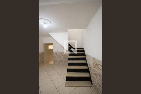 Casa à venda com 130m², 2 quartos e 1 vagaEscada