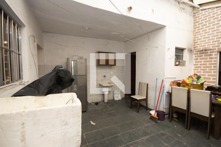 Casa à venda com 130m², 2 quartos e 1 vagaÁrea de Serviço