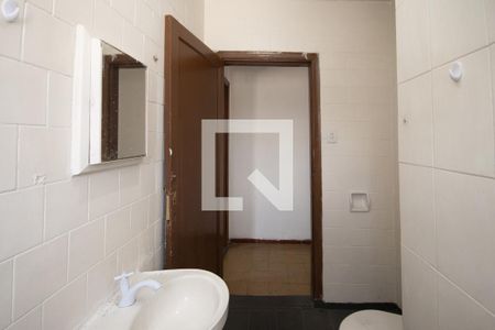 Casa à venda com 130m², 2 quartos e 1 vagaBanheiro