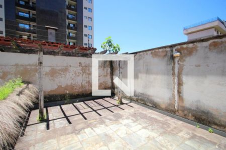 Casa à venda com 1000m², 5 quartos e 5 vagasQuintal