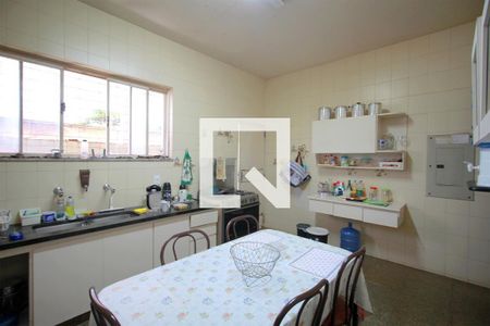 Casa à venda com 1000m², 5 quartos e 5 vagasCozinha