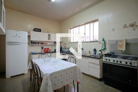 Casa à venda com 1000m², 5 quartos e 5 vagasCozinha