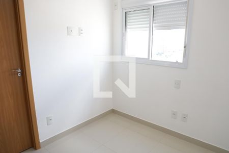 Apartamento para alugar com 73m², 2 quartos e 1 vagaQuarto 02