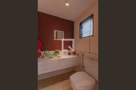 Casa à venda com 502m², 5 quartos e 5 vagasLavabo