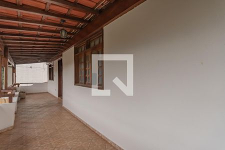Casa à venda com 502m², 5 quartos e 5 vagasVaranda