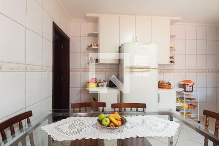 Casa à venda com 340m², 3 quartos e 2 vagasCozinha 