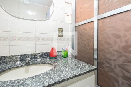Casa à venda com 340m², 3 quartos e 2 vagasBanheiro Suíte 