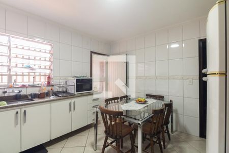 Casa à venda com 340m², 3 quartos e 2 vagasCozinha 
