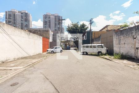 Casa à venda com 340m², 3 quartos e 2 vagasCondomínio/Vila 