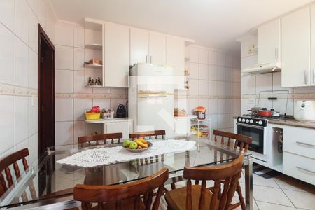 Casa à venda com 340m², 3 quartos e 2 vagasCozinha 