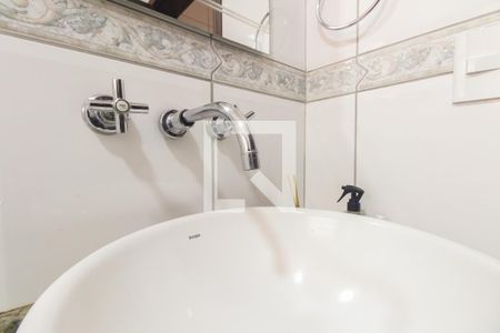 Casa à venda com 340m², 3 quartos e 2 vagasBanheiro Social 