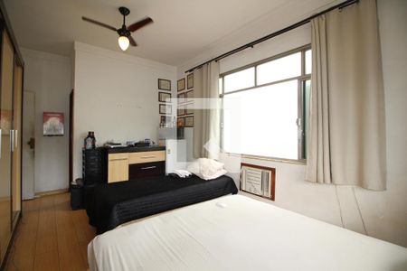 Casa de condomínio à venda com 251m², 4 quartos e 2 vagasQuarto 3 - Suíte