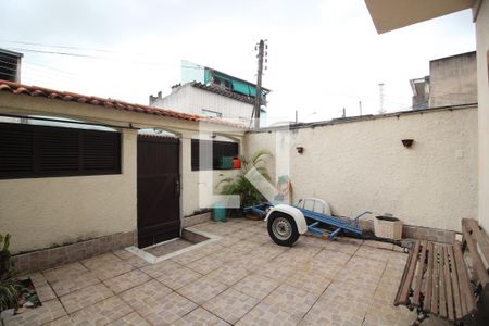 Casa de condomínio à venda com 251m², 4 quartos e 2 vagasÁrea Externa Frente